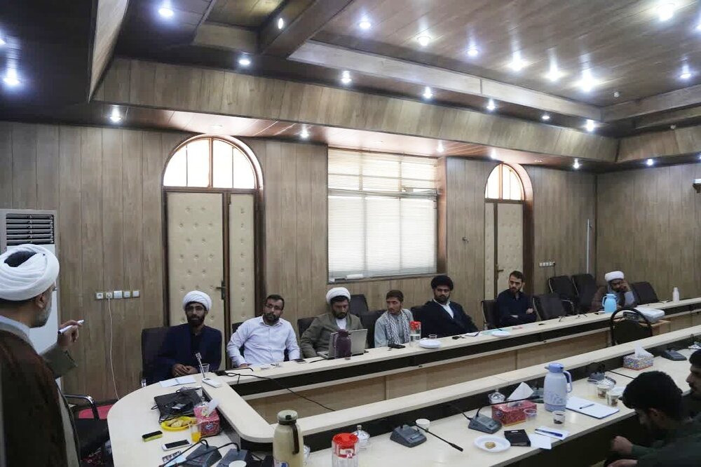 برگزاری هم اندیشی مسئولین دارالقرآن های مدارس علمیه خوزستان 