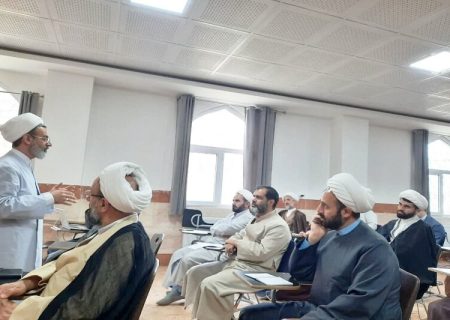 دوره‌های تخصصی «کارگاه‌های دانش‌افزایی» اساتید حوزه‌ علمیه کرمانشاه برگزار شد